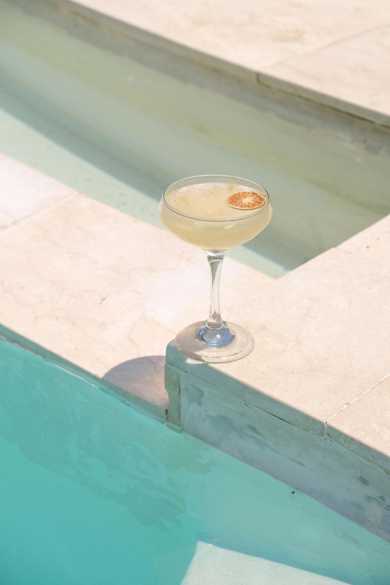 Hotel Le Pirate Gili Meno - Adults Only Exterior foto