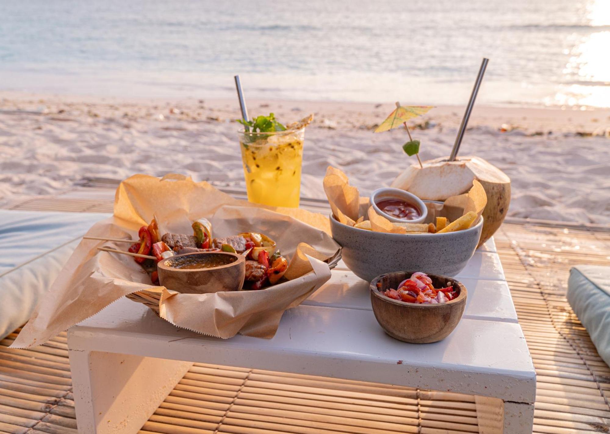Hotel Le Pirate Gili Meno - Adults Only Exterior foto